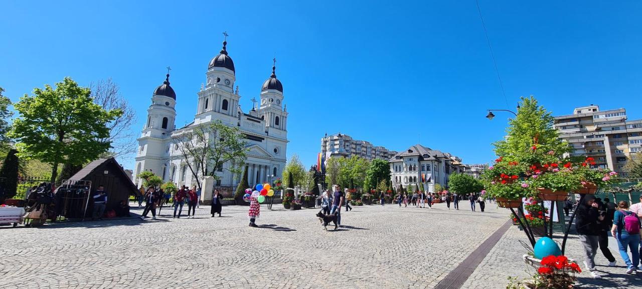 Genesis - Iasi City Center Екстериор снимка